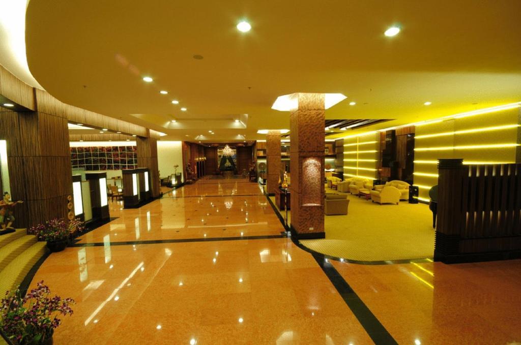 Furama Chiang Mai Hotell Inreriör bild